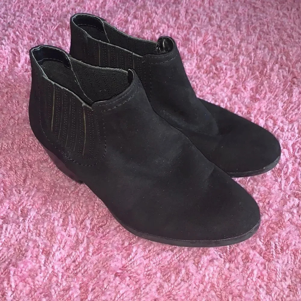 American Eagle Ankle Booties